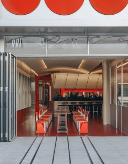 On Site, On Track: A Café in Motion